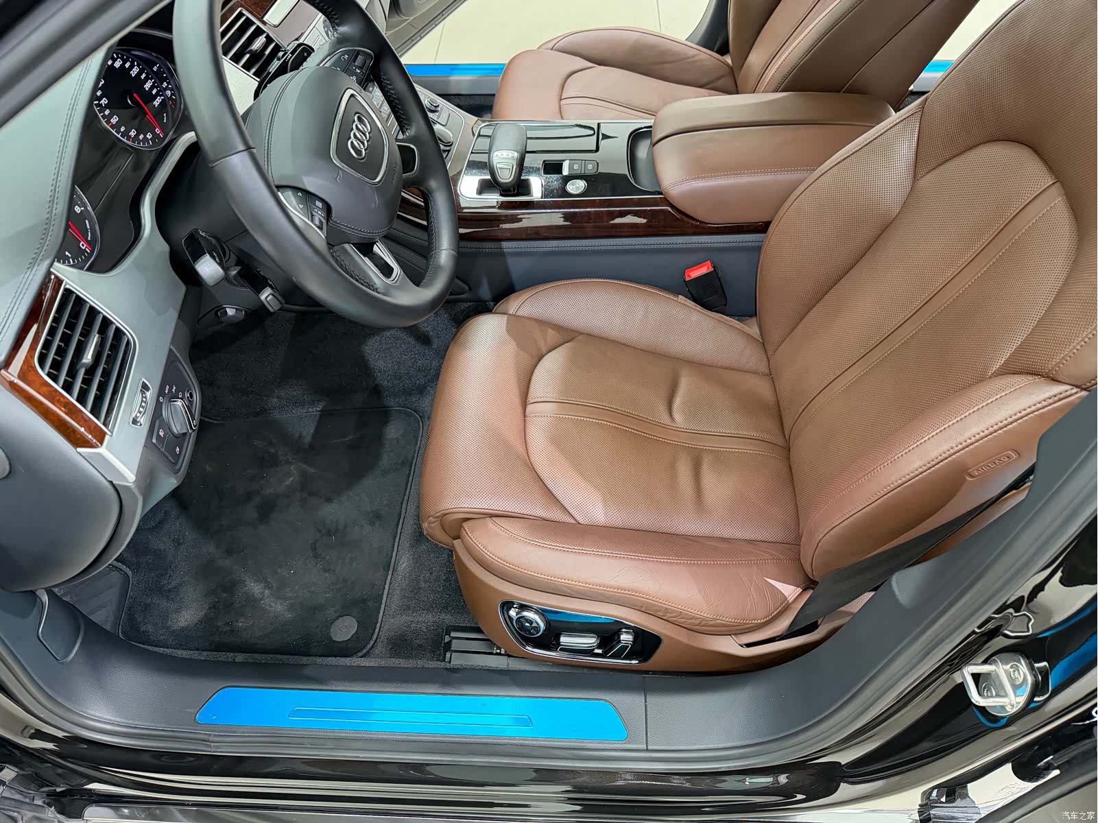 Audi A8L, 2014 12