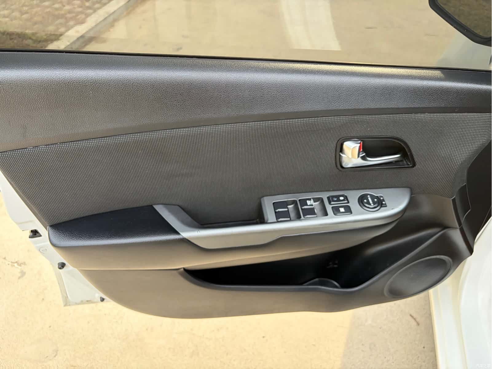 Kia K2, 2016 11