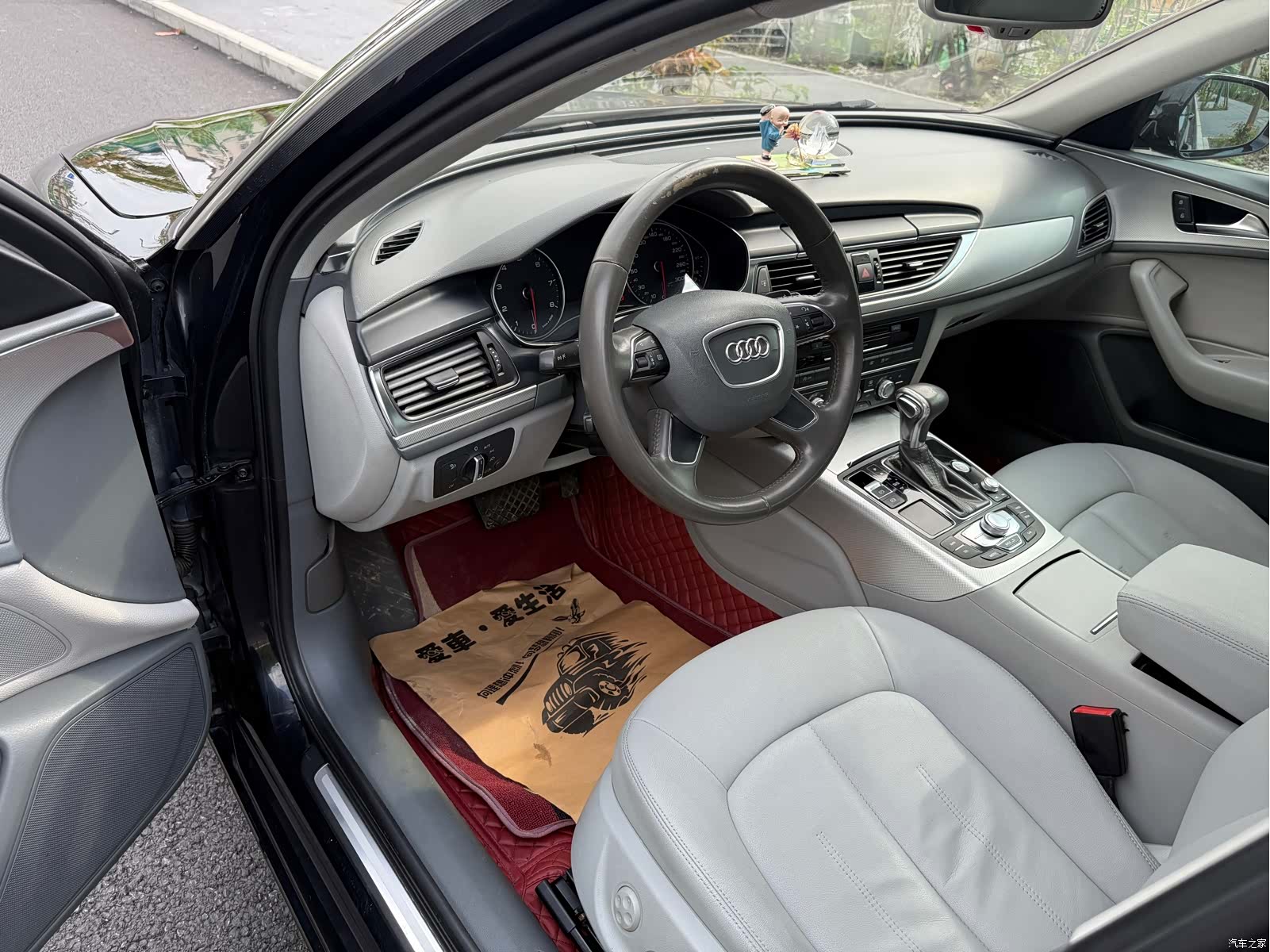 Audi A6L, 2013 12