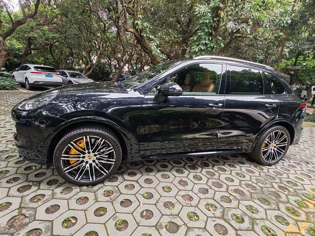 Porsche Cayenne, 2016 2