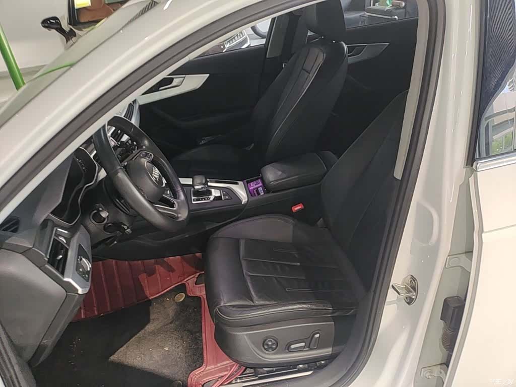 Audi A4L, 2019 15