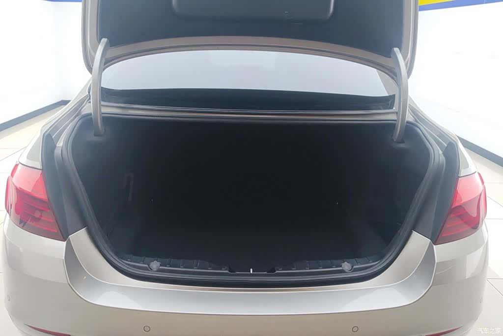 BMW 5 Series, 2015 4