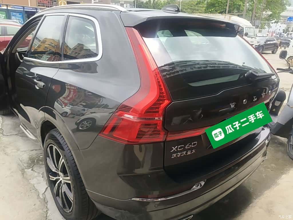 Volvo XC60, 2019 все фото
