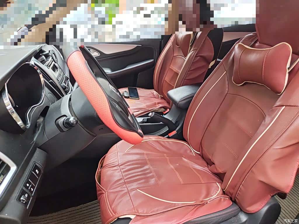 Wuling 560, 2016 16