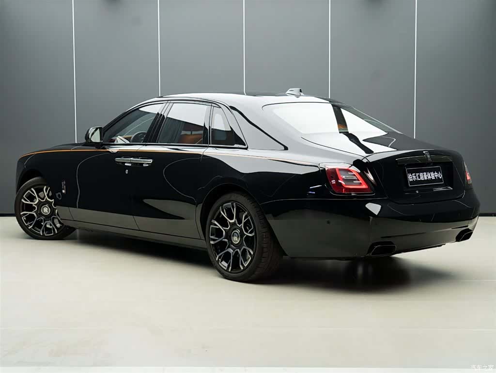 Rolls-Royce Ghost, 2023 все фото