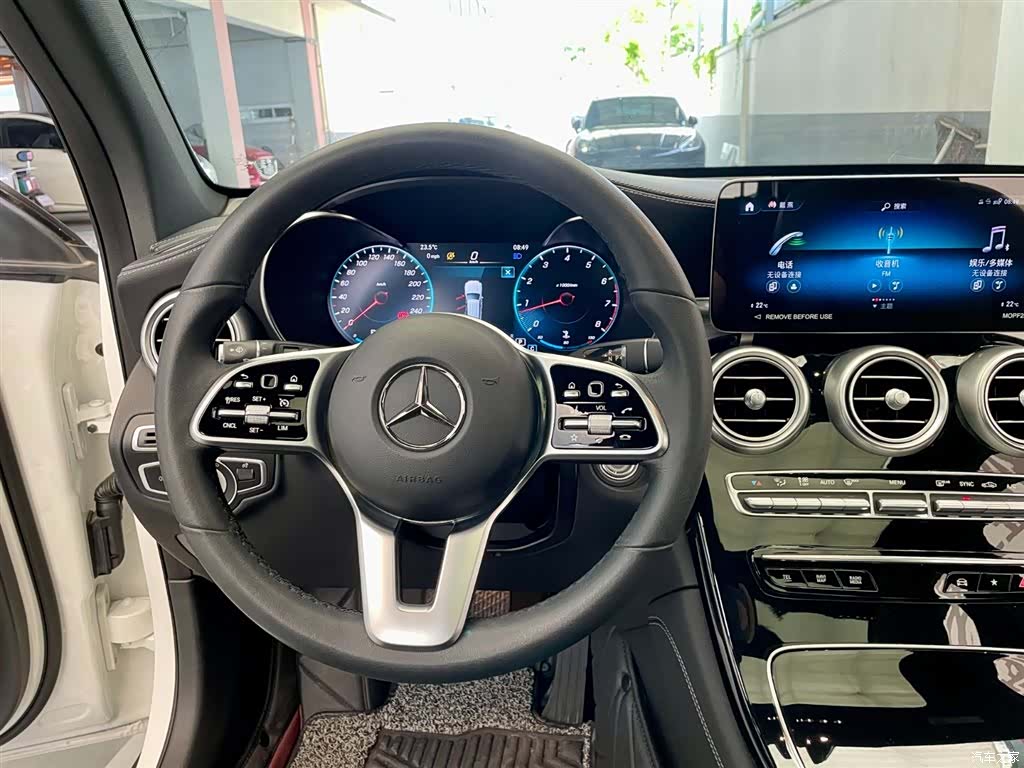 Mercedes-Benz GLC, 2022 14
