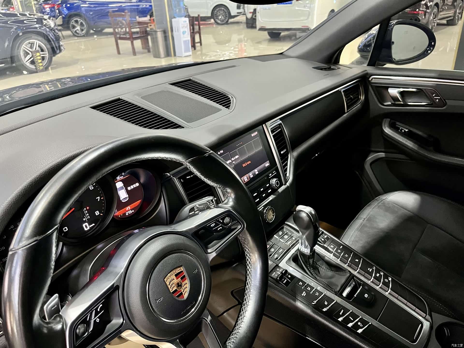 Porsche Macan, 2018 9