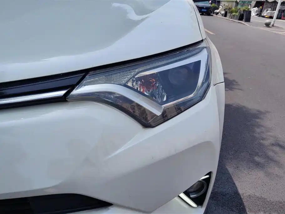 Toyota RAV4 Rongfang