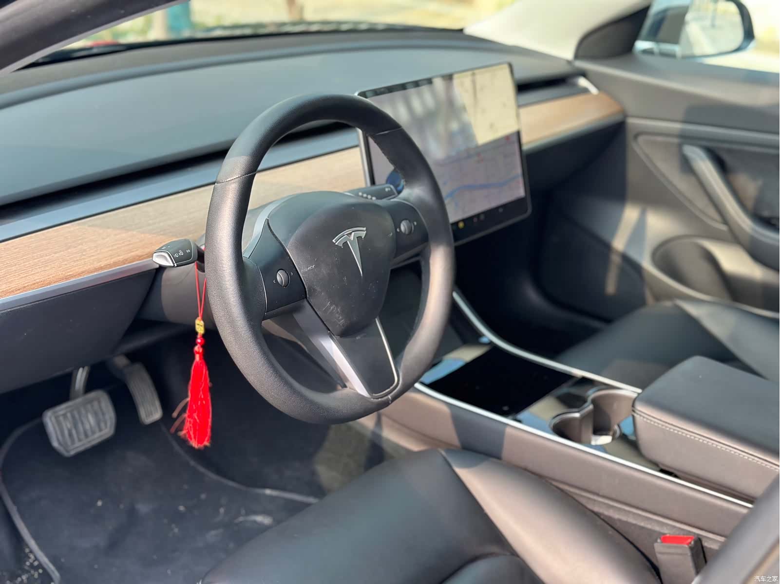 Tesla Model 3, 2020 11