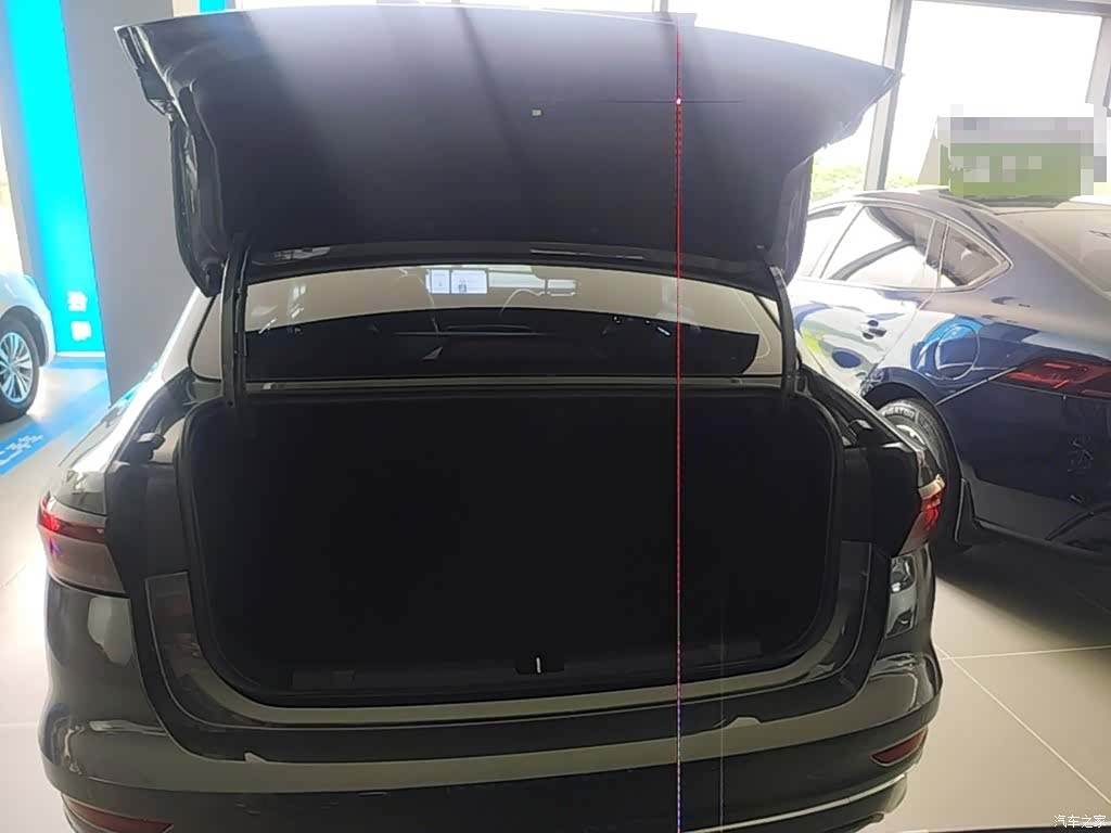 Geely Emgrand, 2024 19