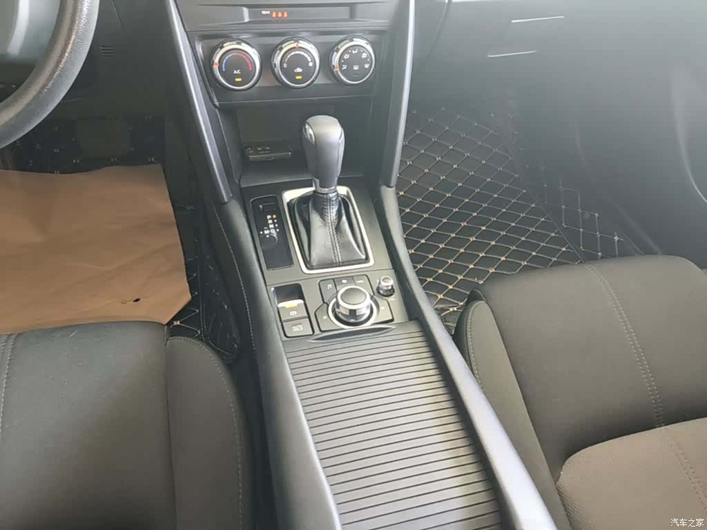 Mazda CX-4, 2020 14