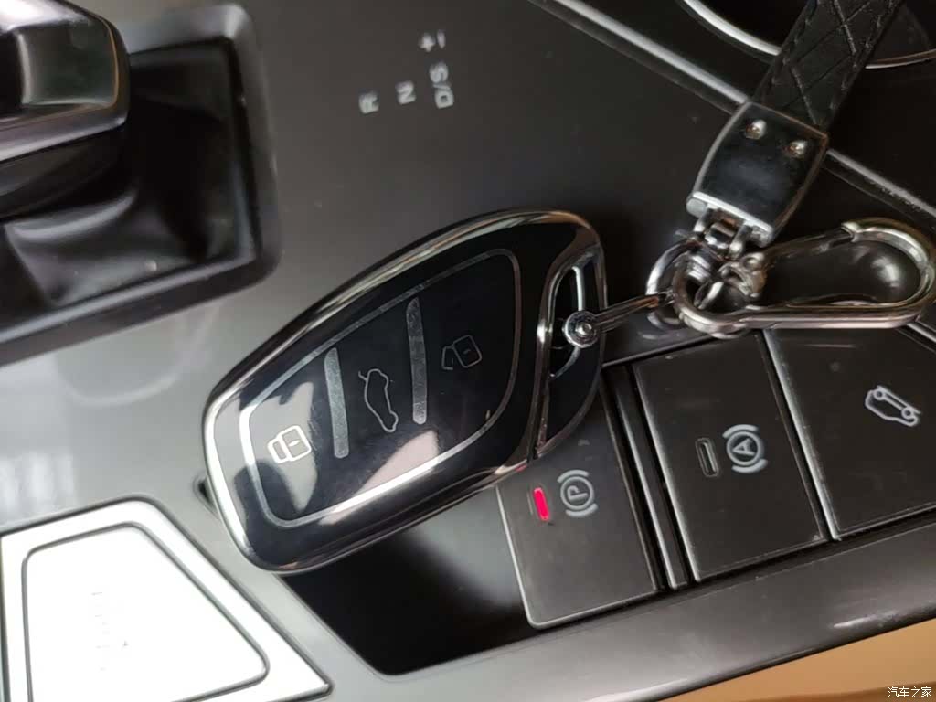Roewe RX5, 2023 9
