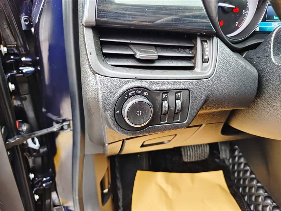 Buick Angkewei Plus Buick Angkewei Plus