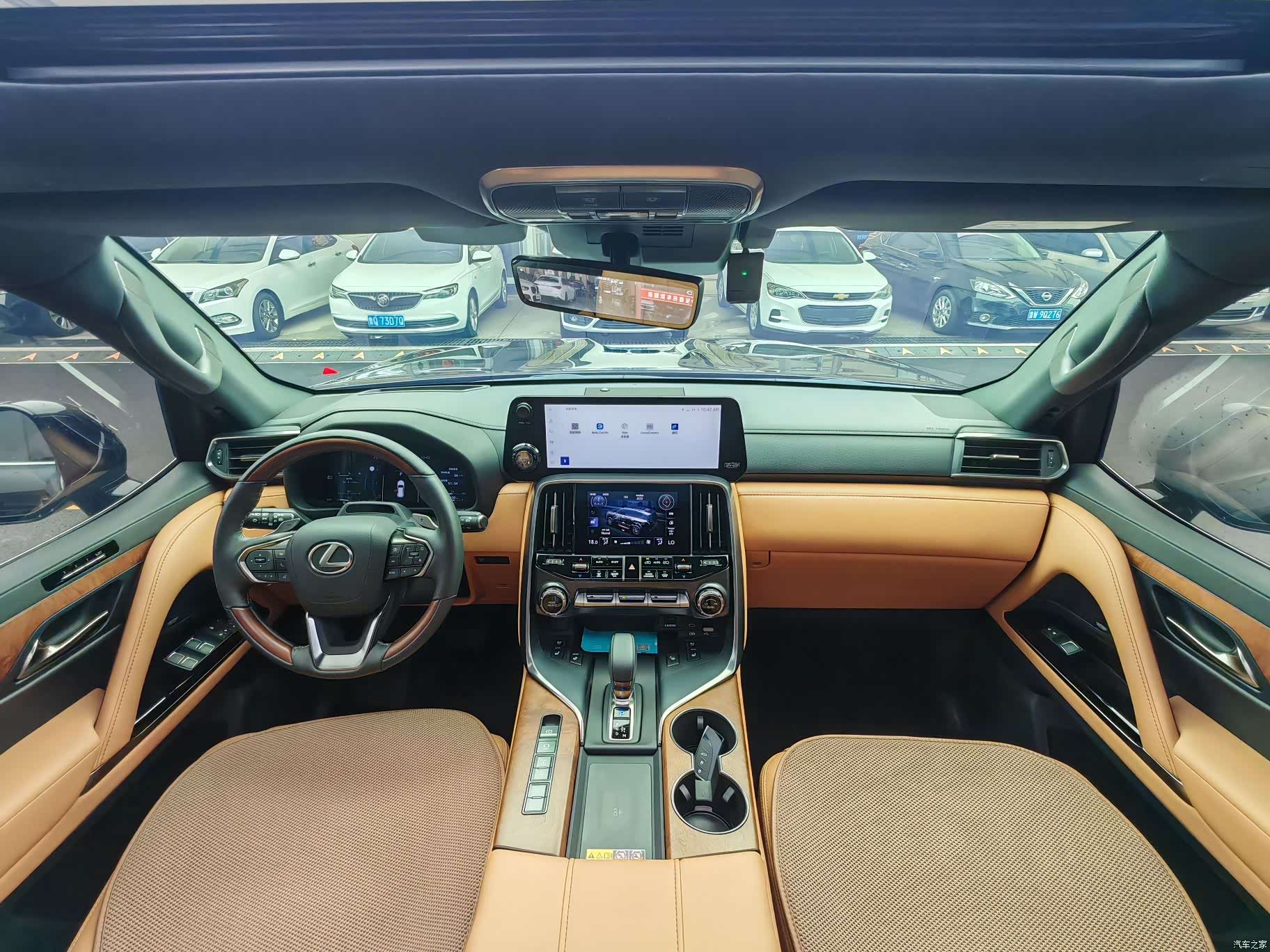 Lexus LX, 2025 7