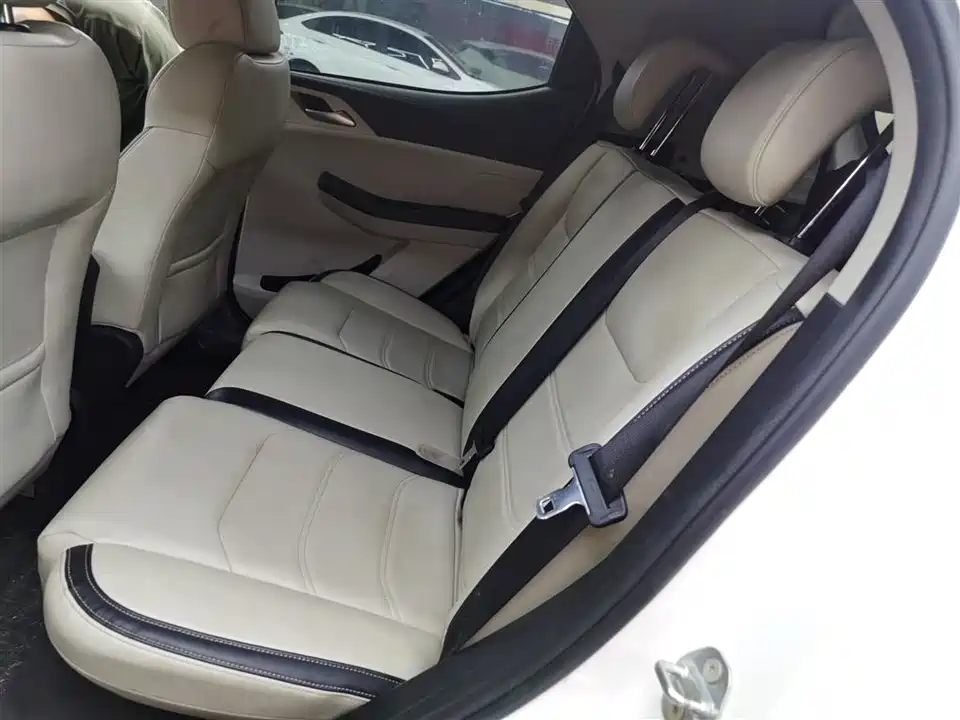 BYD Yuan Pro BYD Yuan Pro