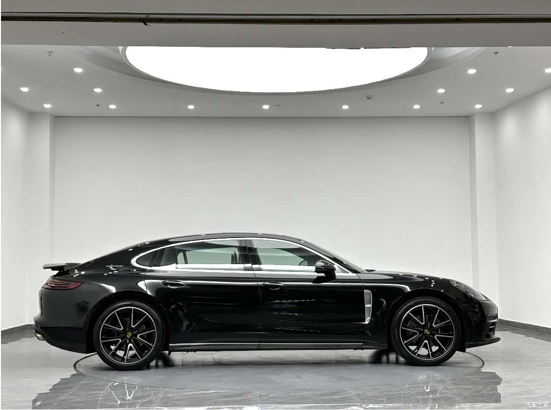 Porsche Panamera, 2018 4