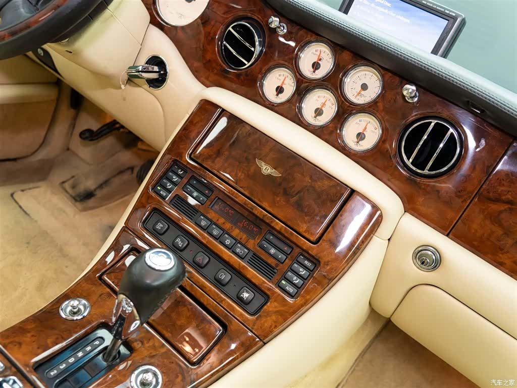 Bentley R, 2004 14