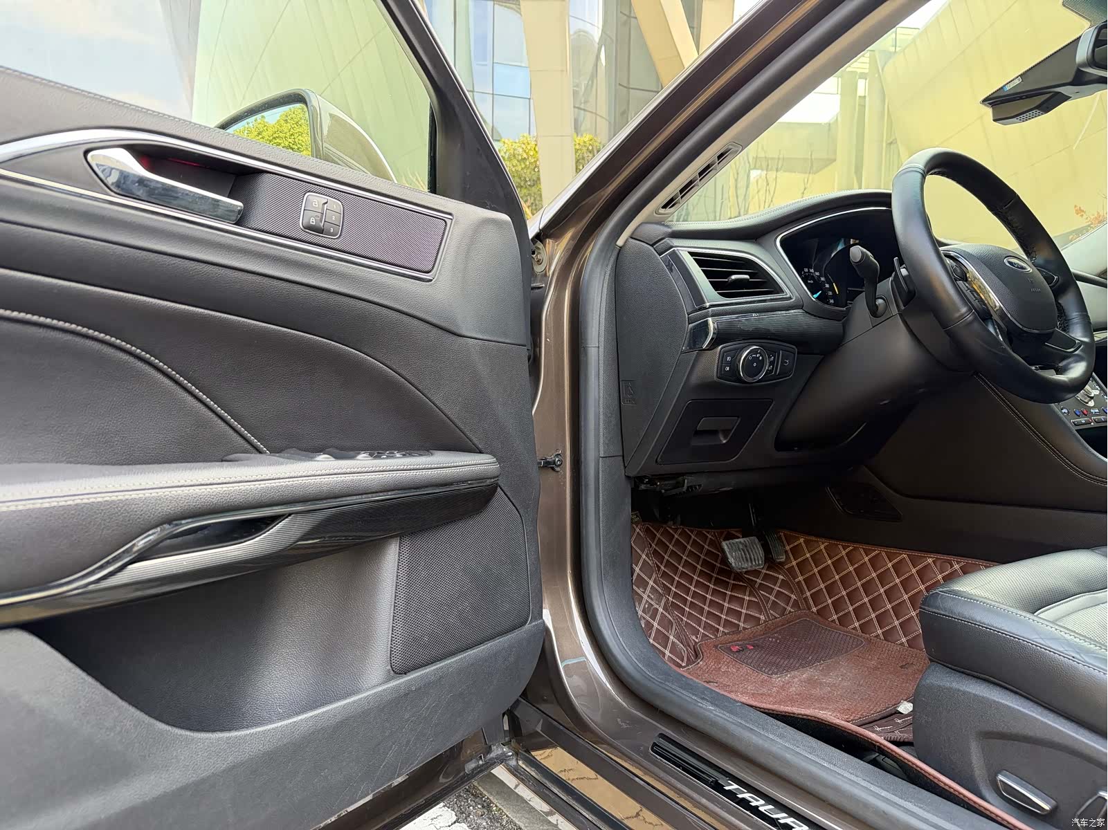 Ford Taurus, 2016 12