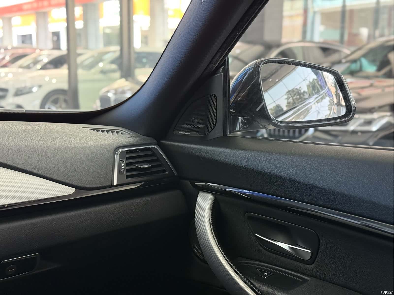 BMW 3 Series, 2018 14