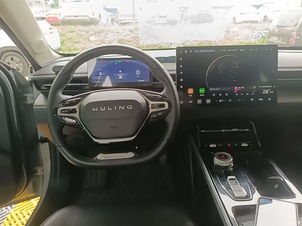 Wuling Starlight, 2024 10