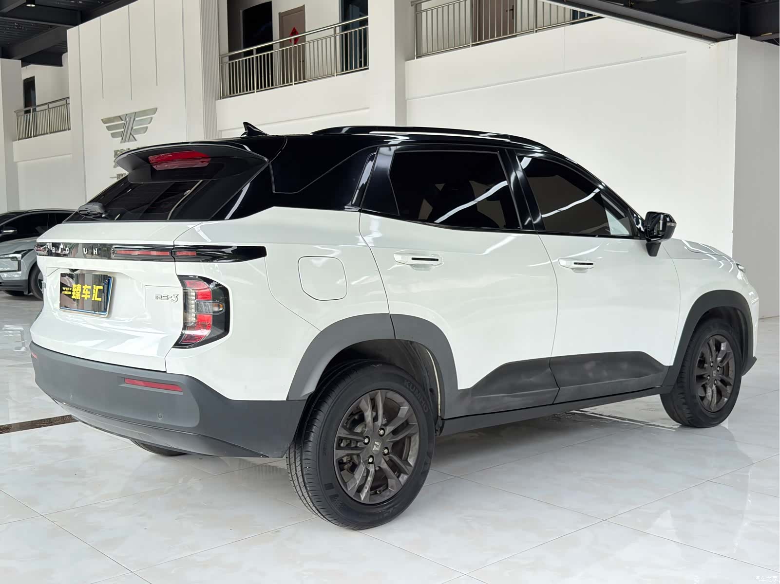 Wuling RS-3, 2020 6