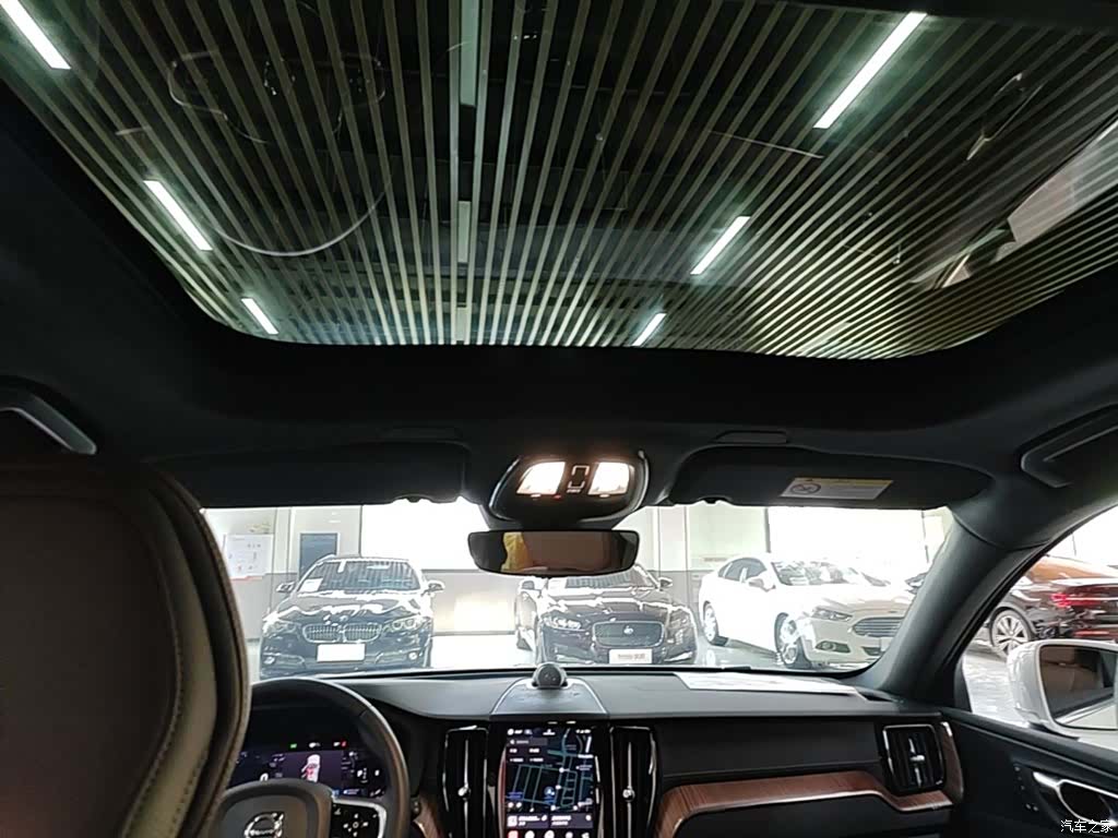 Volvo XC60, 2024 18