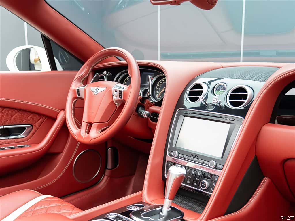 Bentley Continental GT, 2019 14
