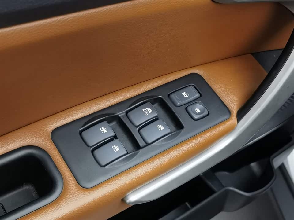 JAC Ruifeng S3