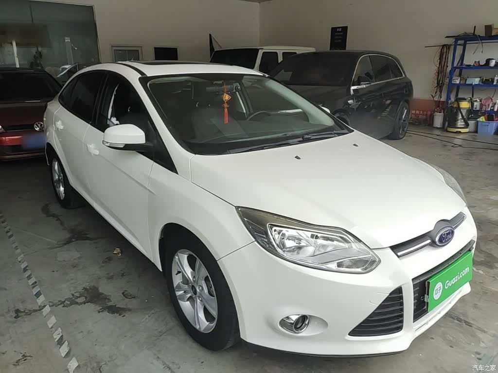 Ford Focus, 2015 4