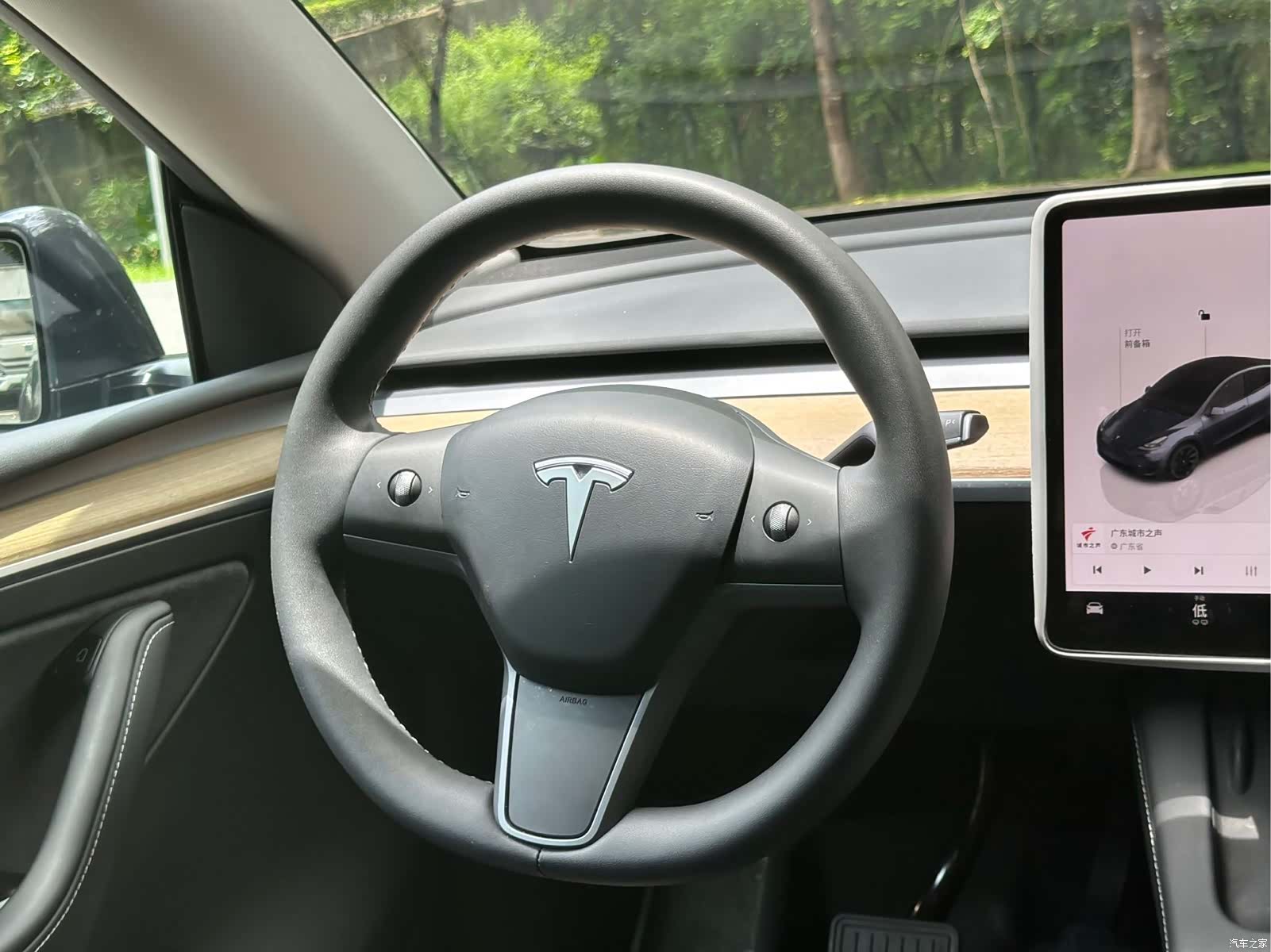 Tesla Model Y, 2023 12