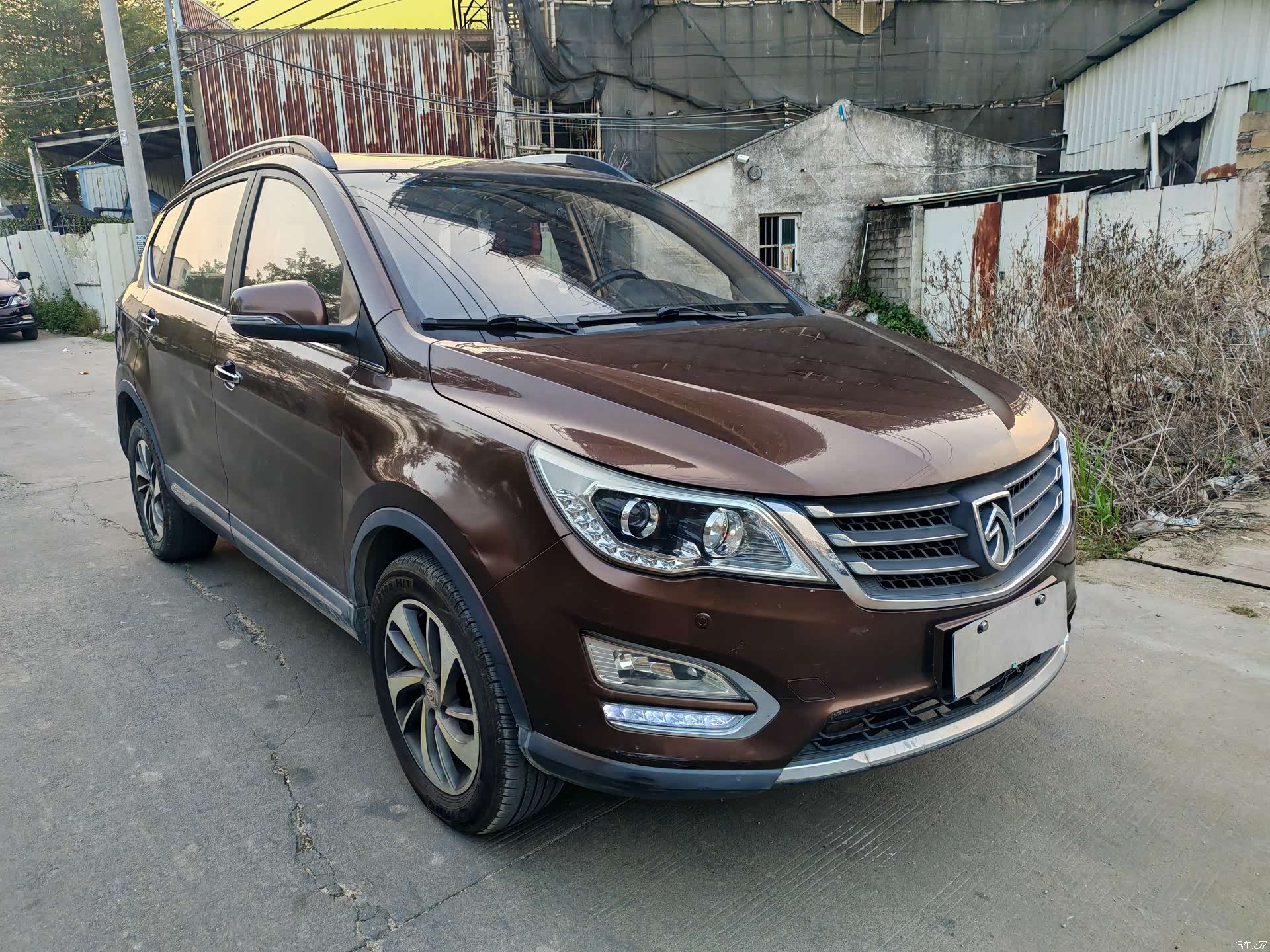 Wuling 560, 2016 3
