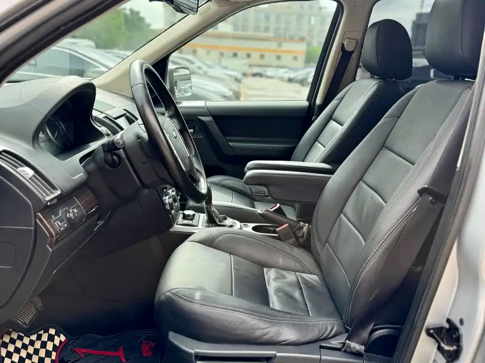 Land Rover Freelander 2