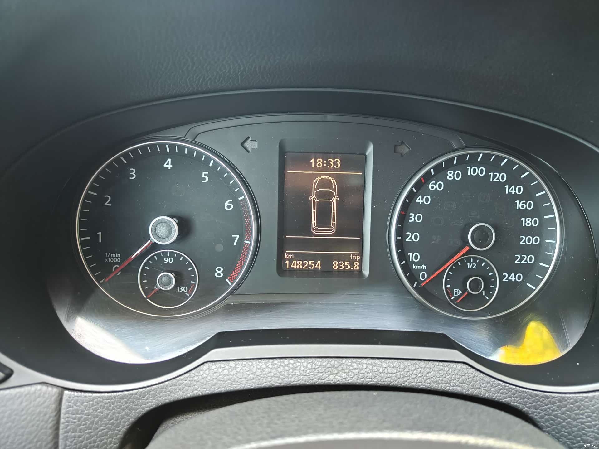 Volkswagen Xia, 2013 15