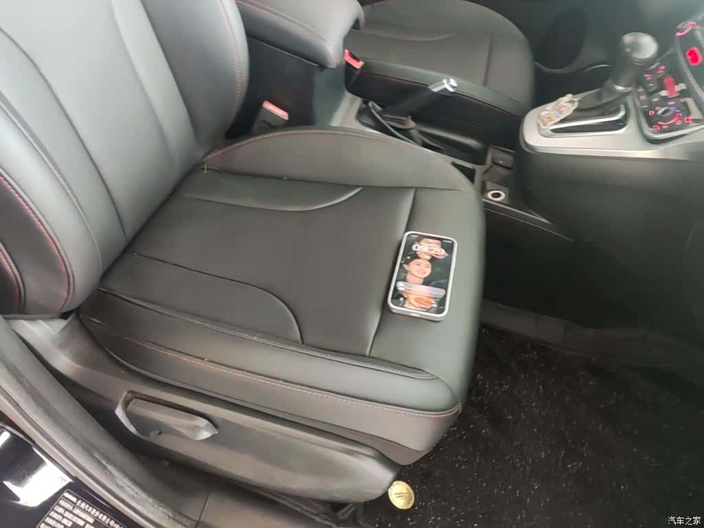 Haval M6, 2017 25