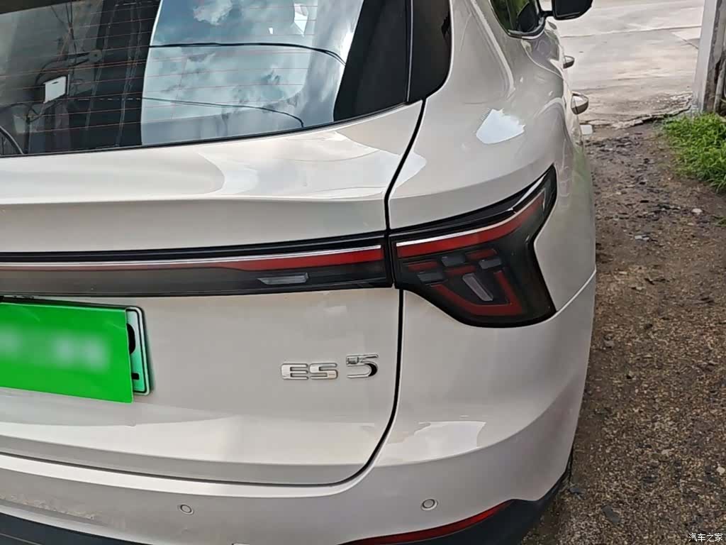 MG ES5, 2025 8