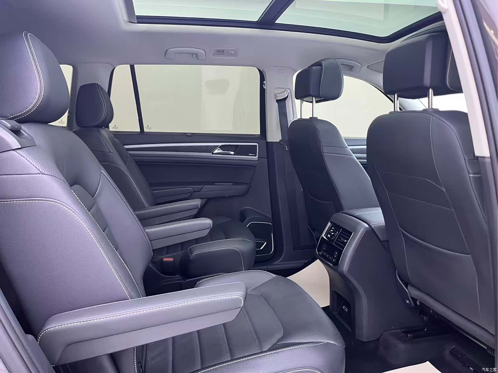Volkswagen Teramont, 2018 9