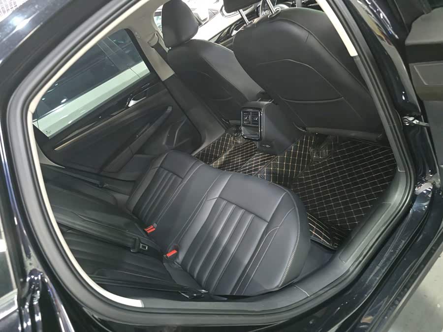Volkswagen Passat 2021, фото 9