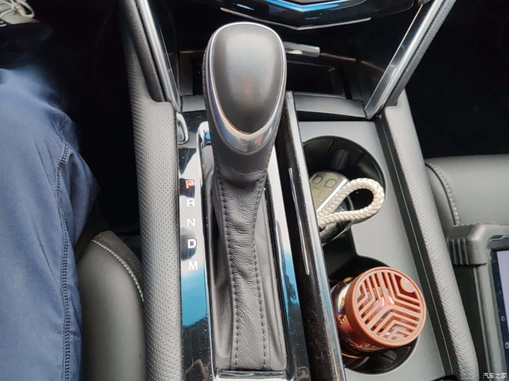 Cadillac XTS, 2019 14