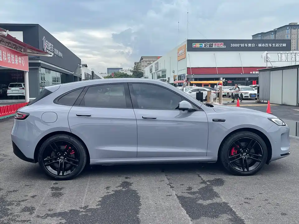 HarmonyOS Ask the world M5