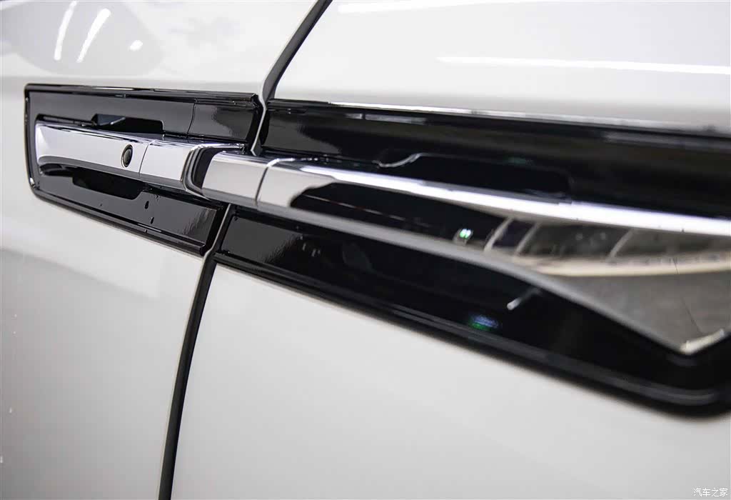 Honda Elysion, 2016 11