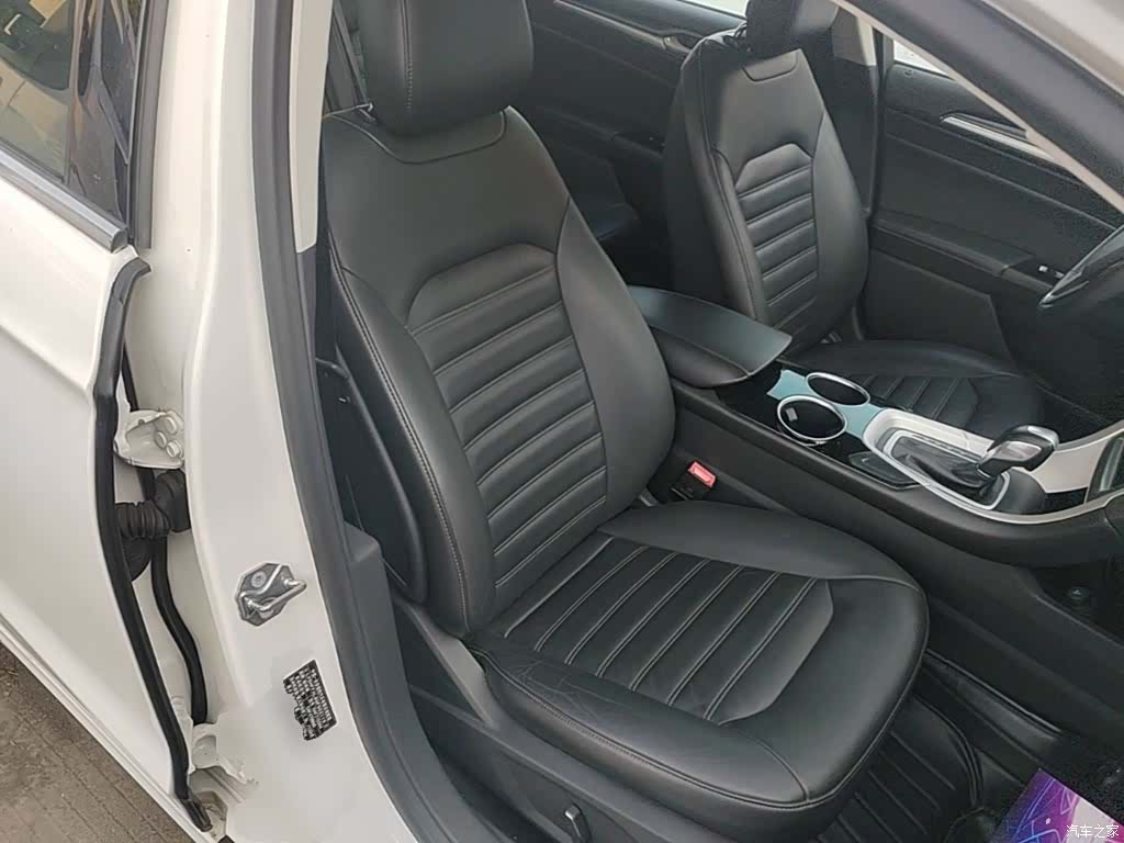 Ford Mondeo, 2016 25
