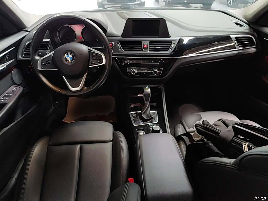 BMW 1 Series, 2019 16