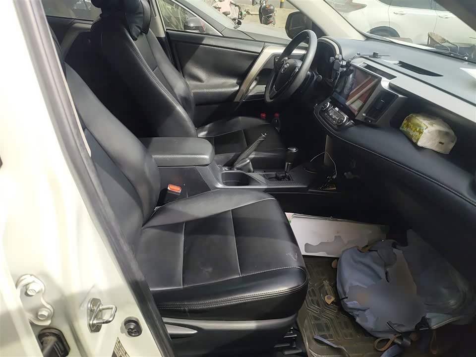 Toyota RAV4 Rongfang