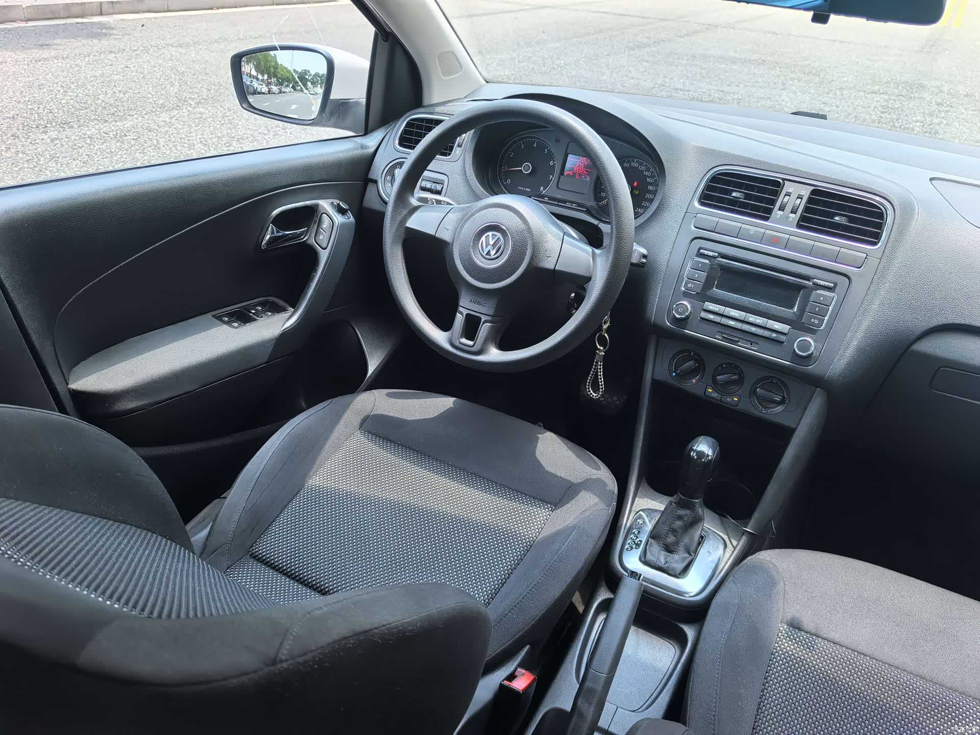 Volkswagen Polo, 2011 12