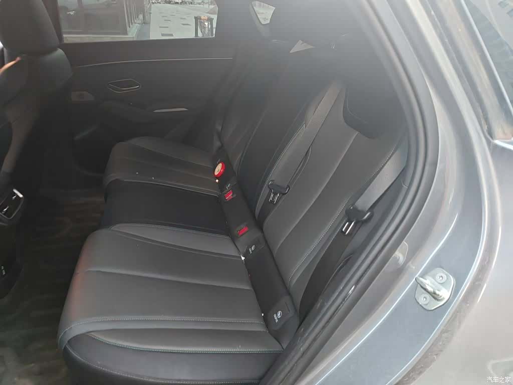BYD Qin, 2025 14
