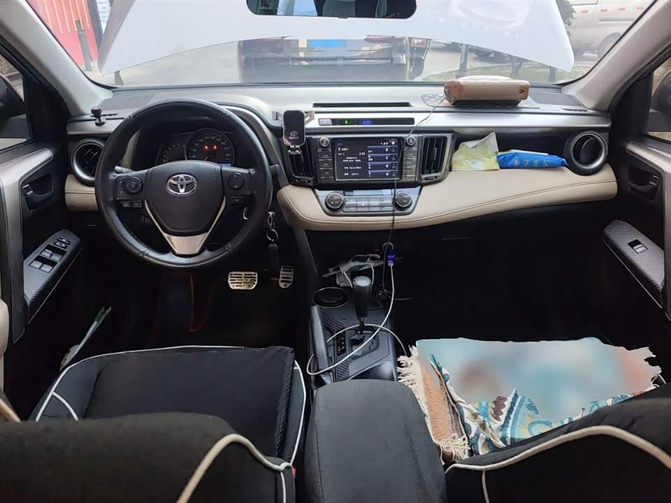 Toyota RAV4 Rongfang