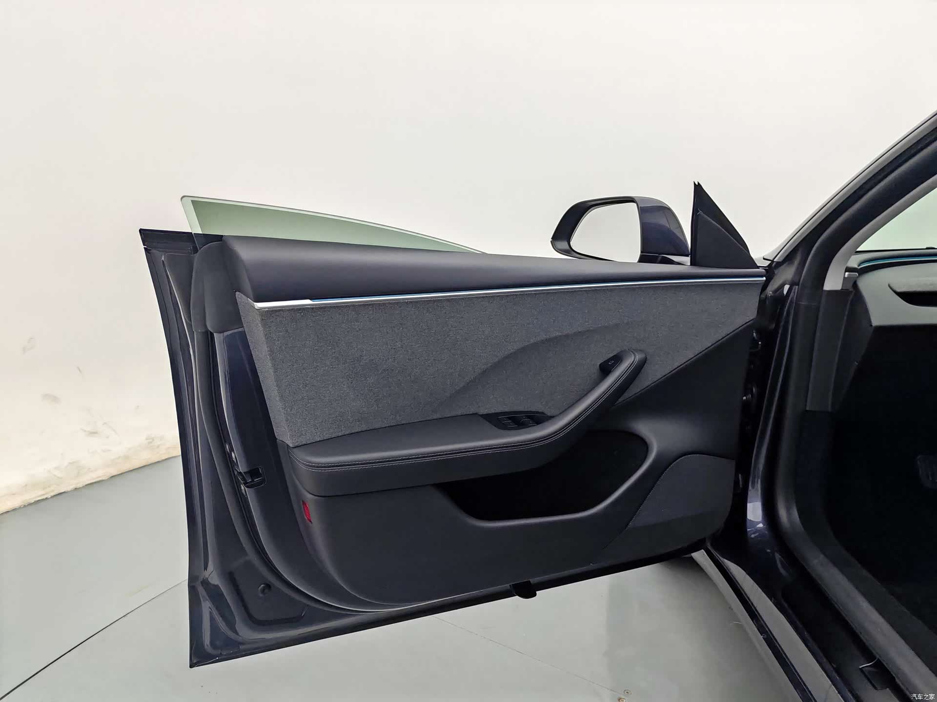 Tesla Model 3, 2024 14