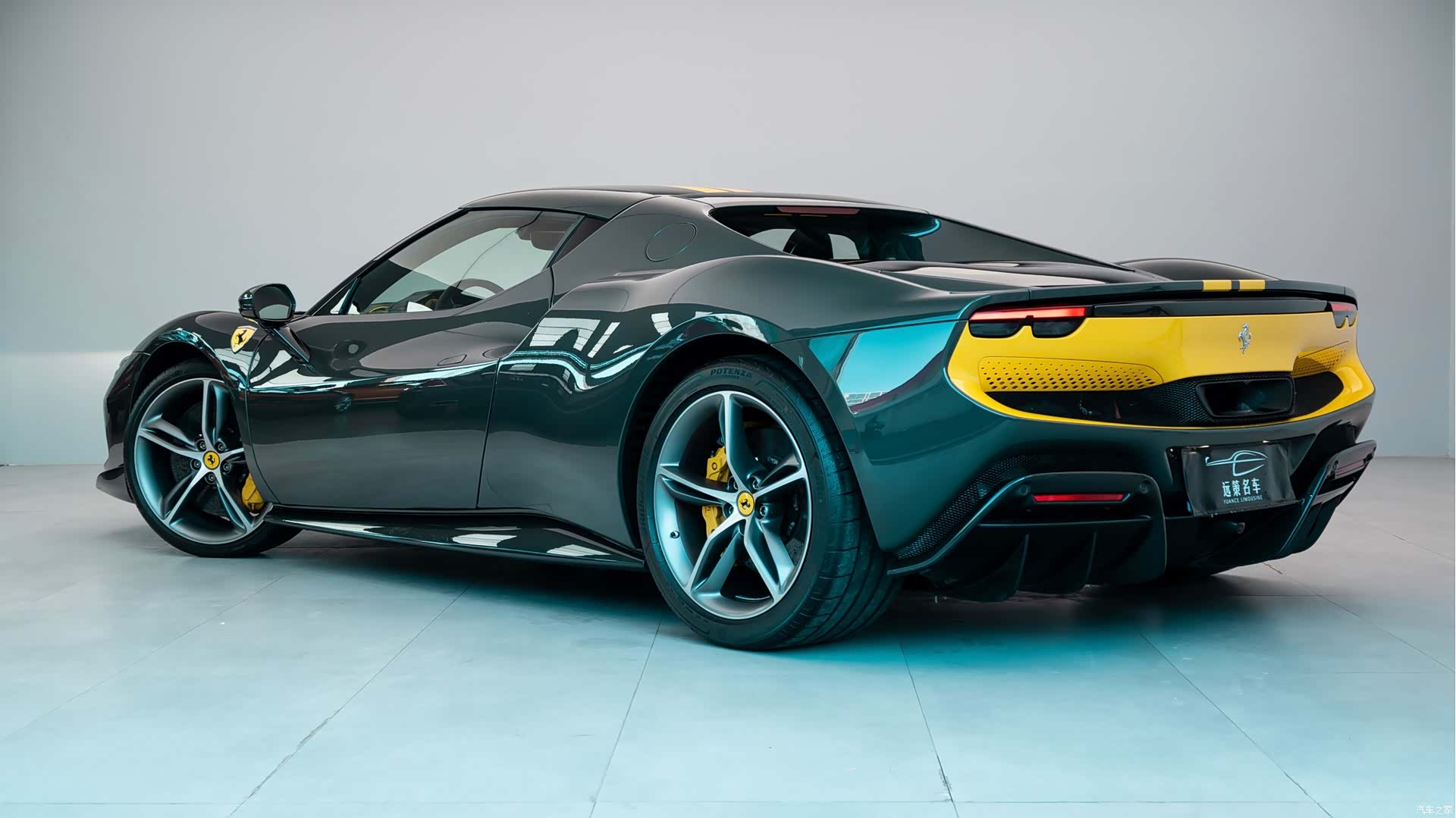 Ferrari 296, 2023 16