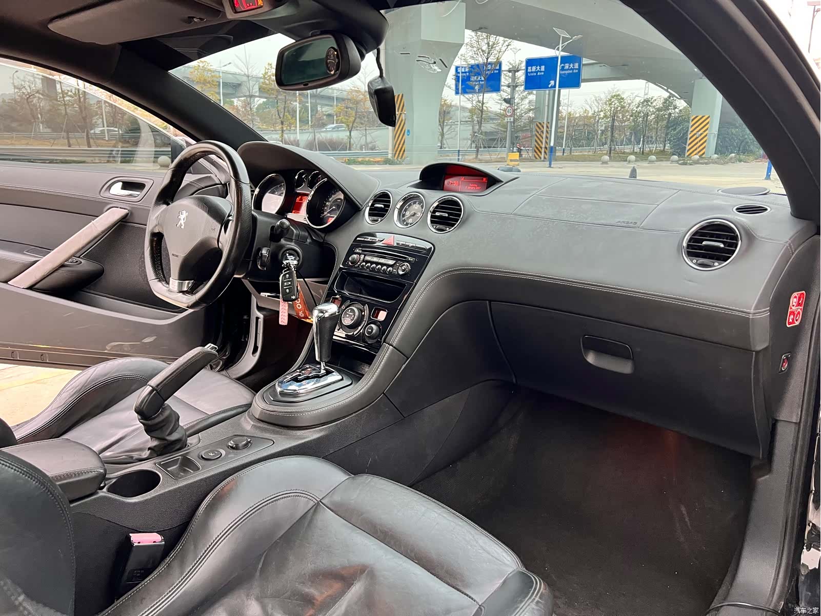 Peugeot RCZ, 2013 10