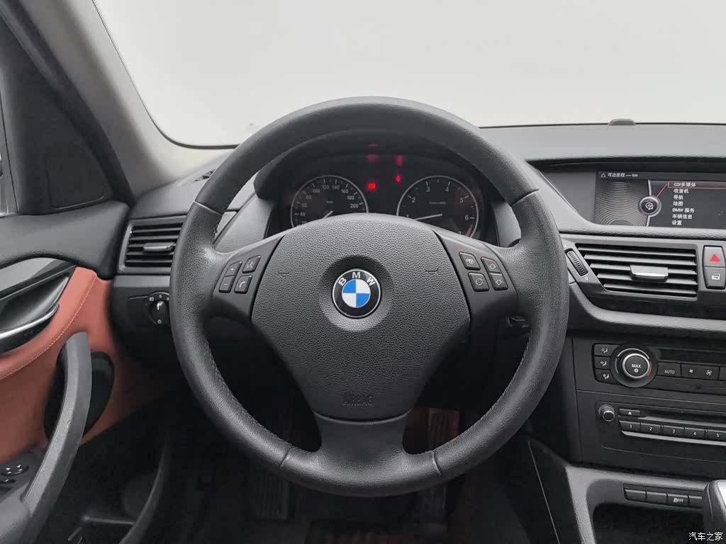 BMW X1, 2012 11